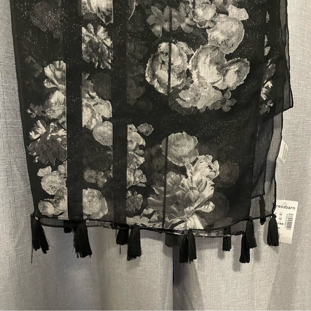 Dress Barn Scarf - Picture 3 of 4